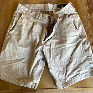 Mens Size 30 Short Vineyard Vines